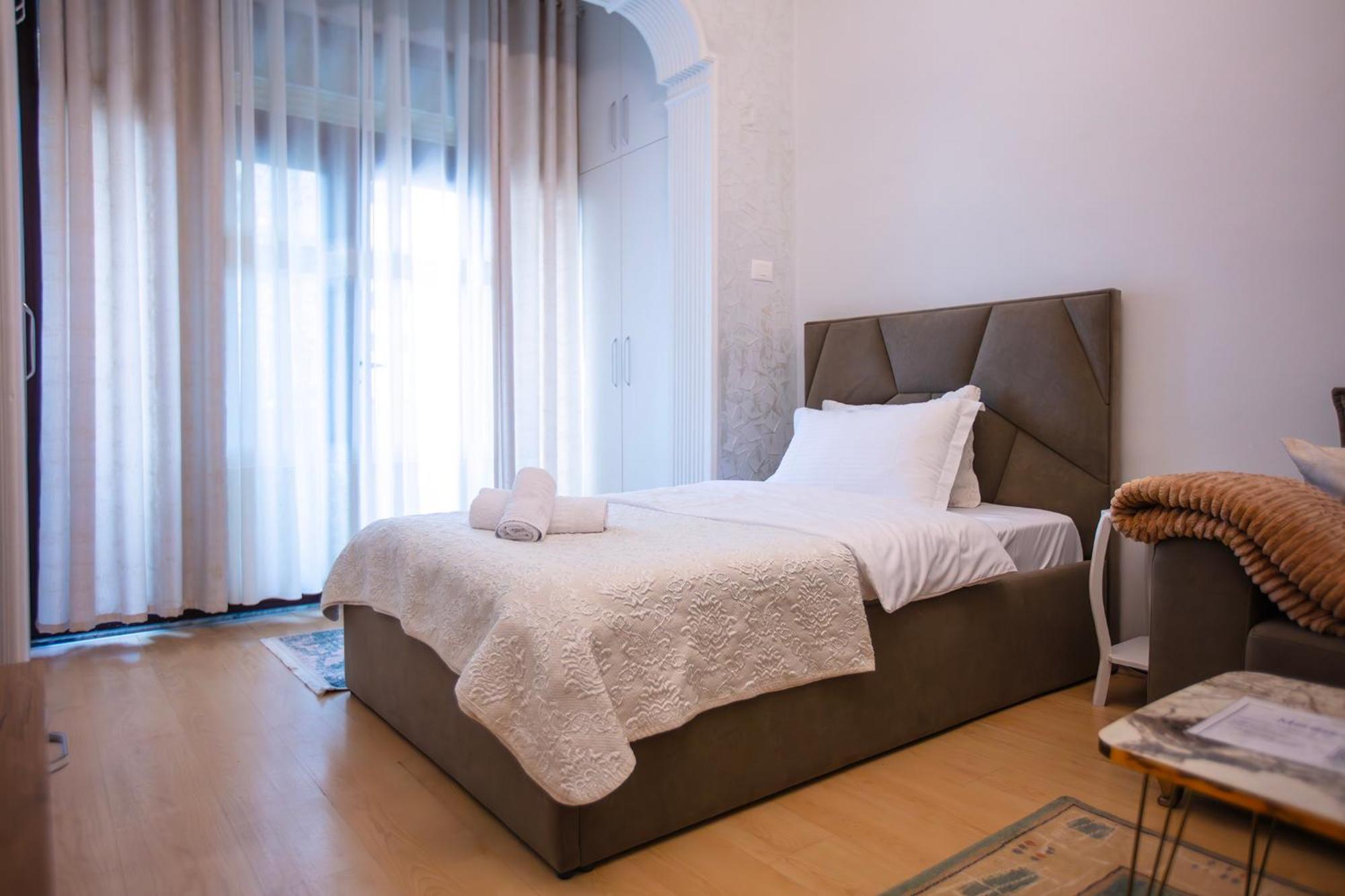 Apartament Center - Zogu I Boulevard *